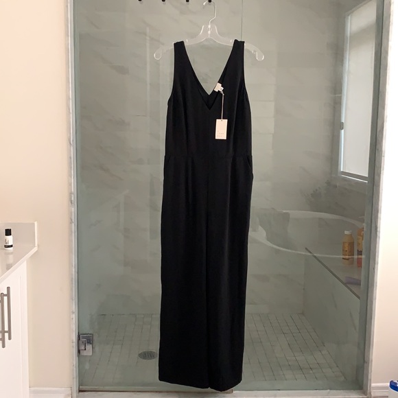 NWT | Black sleeveless vneck jumpsuit - Picture 1 of 12